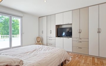 Property slide 11
