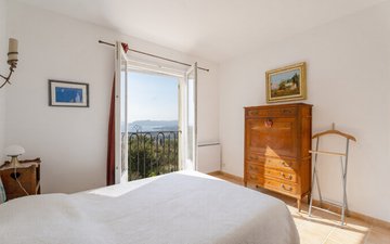 Property slide 8