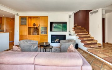 Property slide 10