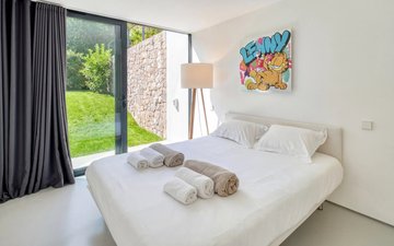 Property slide 5
