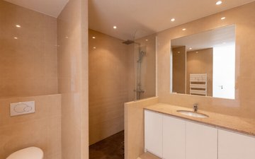 Property slide 18