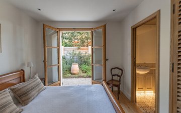 Property slide 17