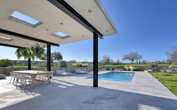 Property slide 17