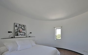 Property slide 18