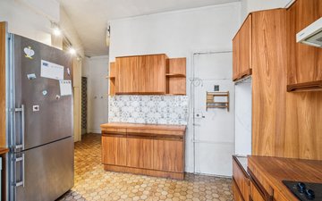 Property slide 10