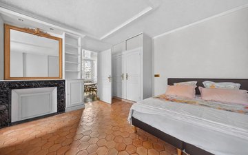 Property slide 17