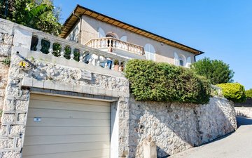 Property slide 9