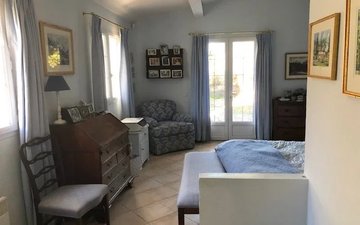 Property slide 17