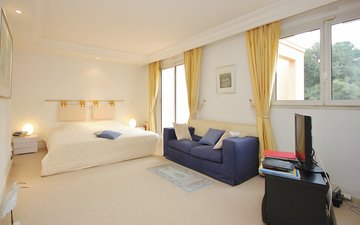 Property slide 19