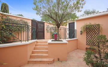 Property slide 10