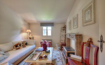 Property slide 19