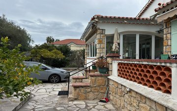 Property slide 6