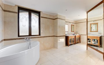Property slide 18