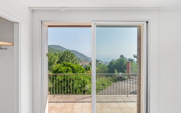 Property slide 12