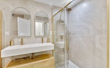 Property slide 10