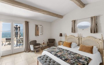 Property slide 18