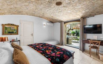 Property slide 19