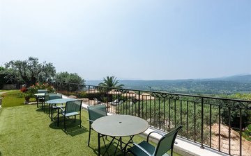 Property slide 4