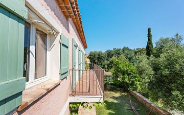 Property slide 15