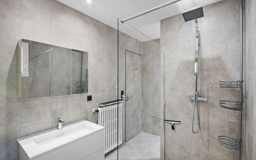 Property slide 10