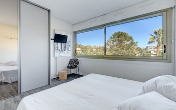 Property slide 7