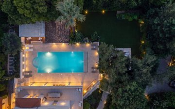 Property slide 18