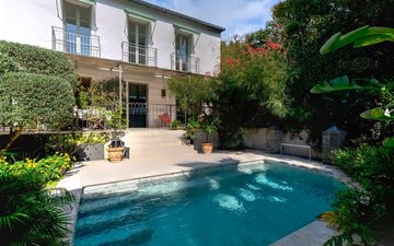 Property slide 16