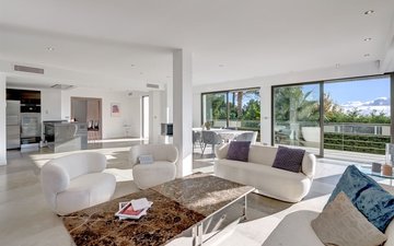 Property slide 18