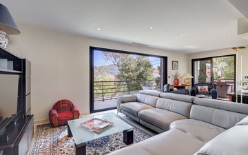Property slide 7