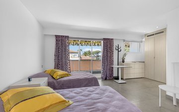 Property slide 14