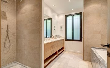 Property slide 15