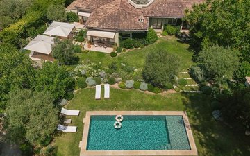 Property slide 18