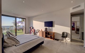Property slide 10