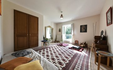 Property slide 14