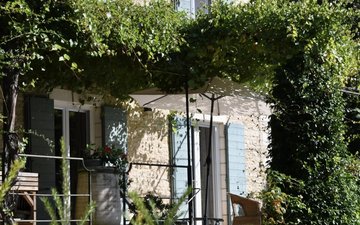 Property slide 18