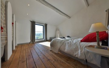 Property slide 6