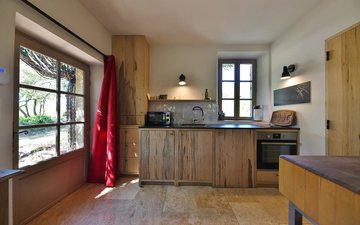 Property slide 20