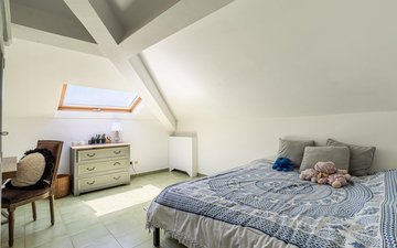 Property slide 10