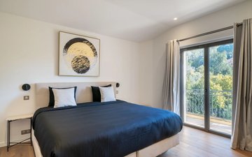 Property slide 16