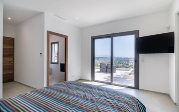 Property slide 10