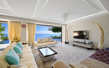 Property slide 10