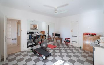 Property slide 20