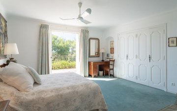 Property slide 10