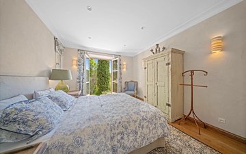 Property slide 11