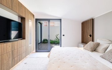 Property slide 18