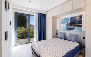 Property slide 20