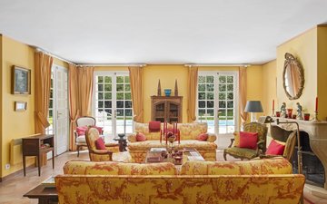 Property slide 10
