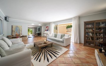 Property slide 10