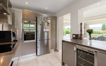 Property slide 10