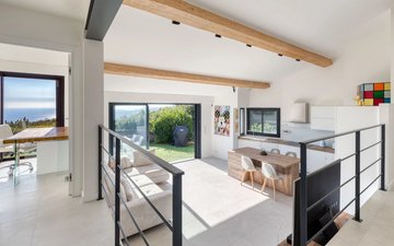 Property slide 10